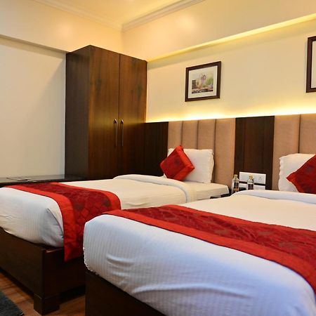 Hotel Golden Riviera Mysore Luaran gambar