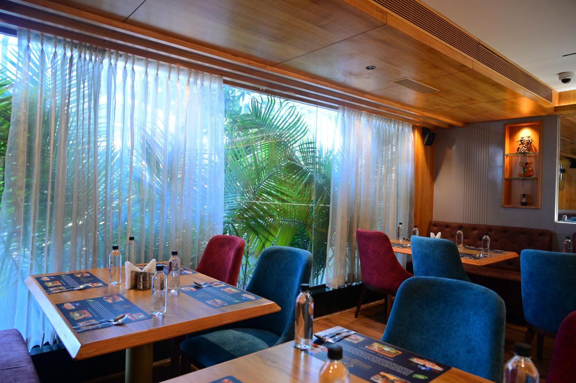 Hotel Golden Riviera Mysore Luaran gambar