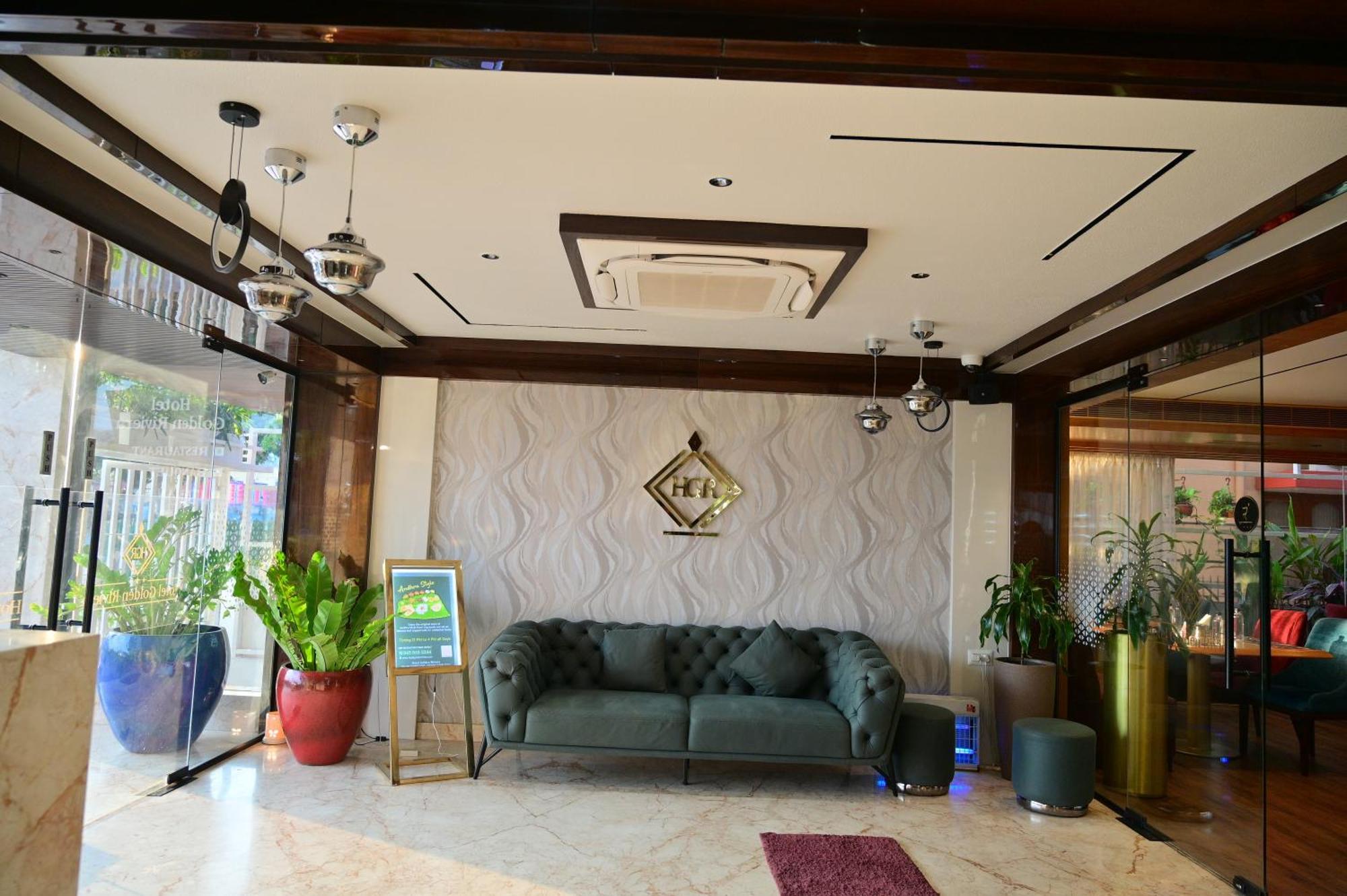 Hotel Golden Riviera Mysore Luaran gambar