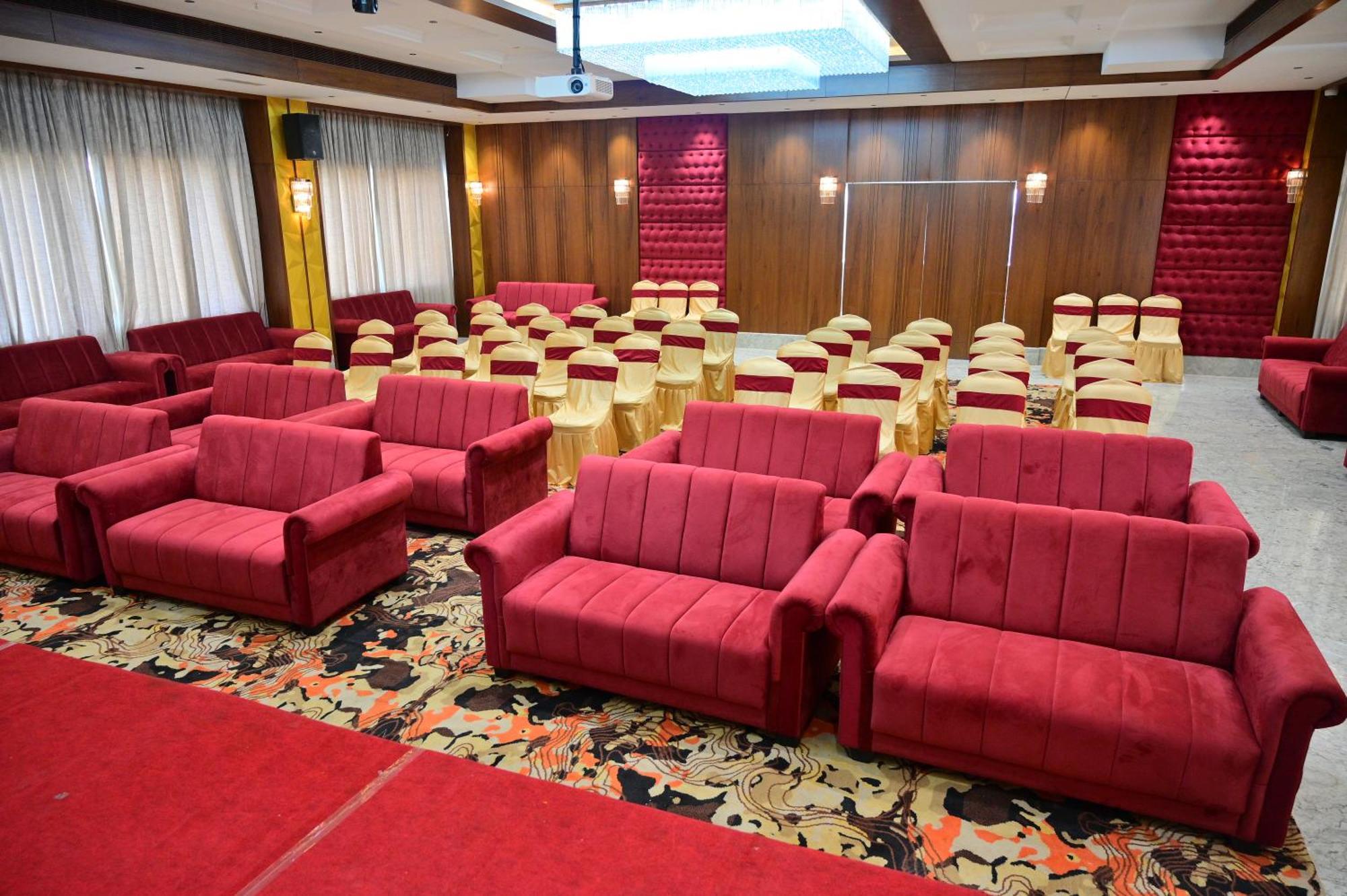 Hotel Golden Riviera Mysore Luaran gambar