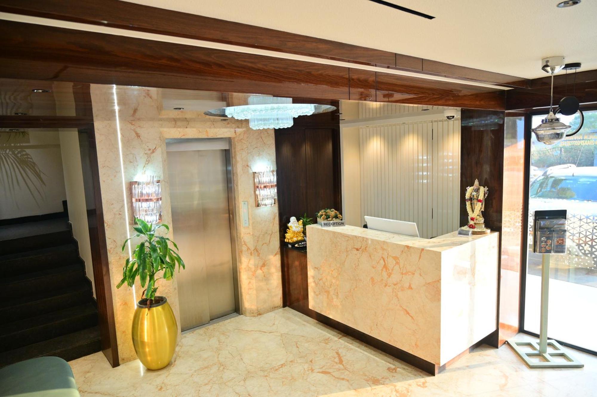 Hotel Golden Riviera Mysore Luaran gambar