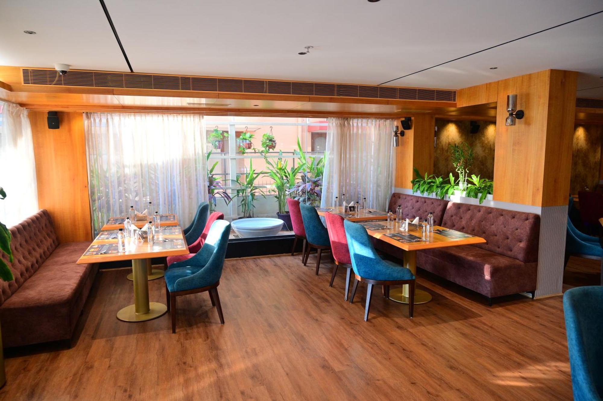 Hotel Golden Riviera Mysore Luaran gambar