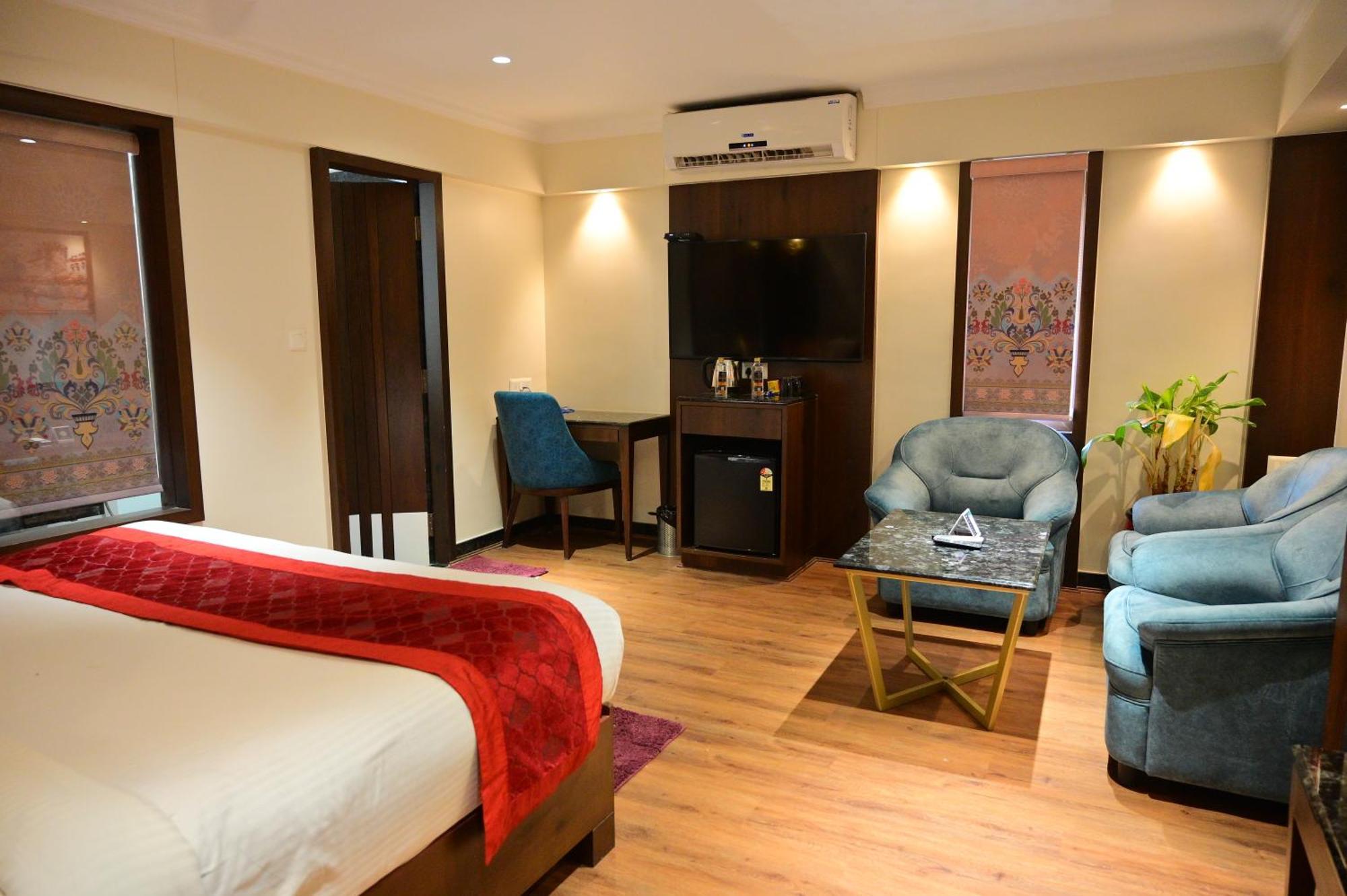 Hotel Golden Riviera Mysore Bilik gambar