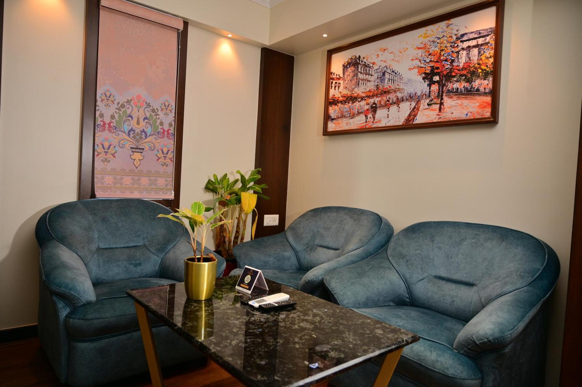 Hotel Golden Riviera Mysore Bilik gambar