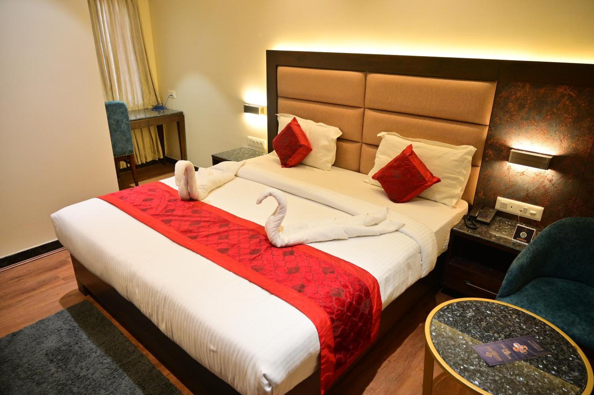 Hotel Golden Riviera Mysore Bilik gambar